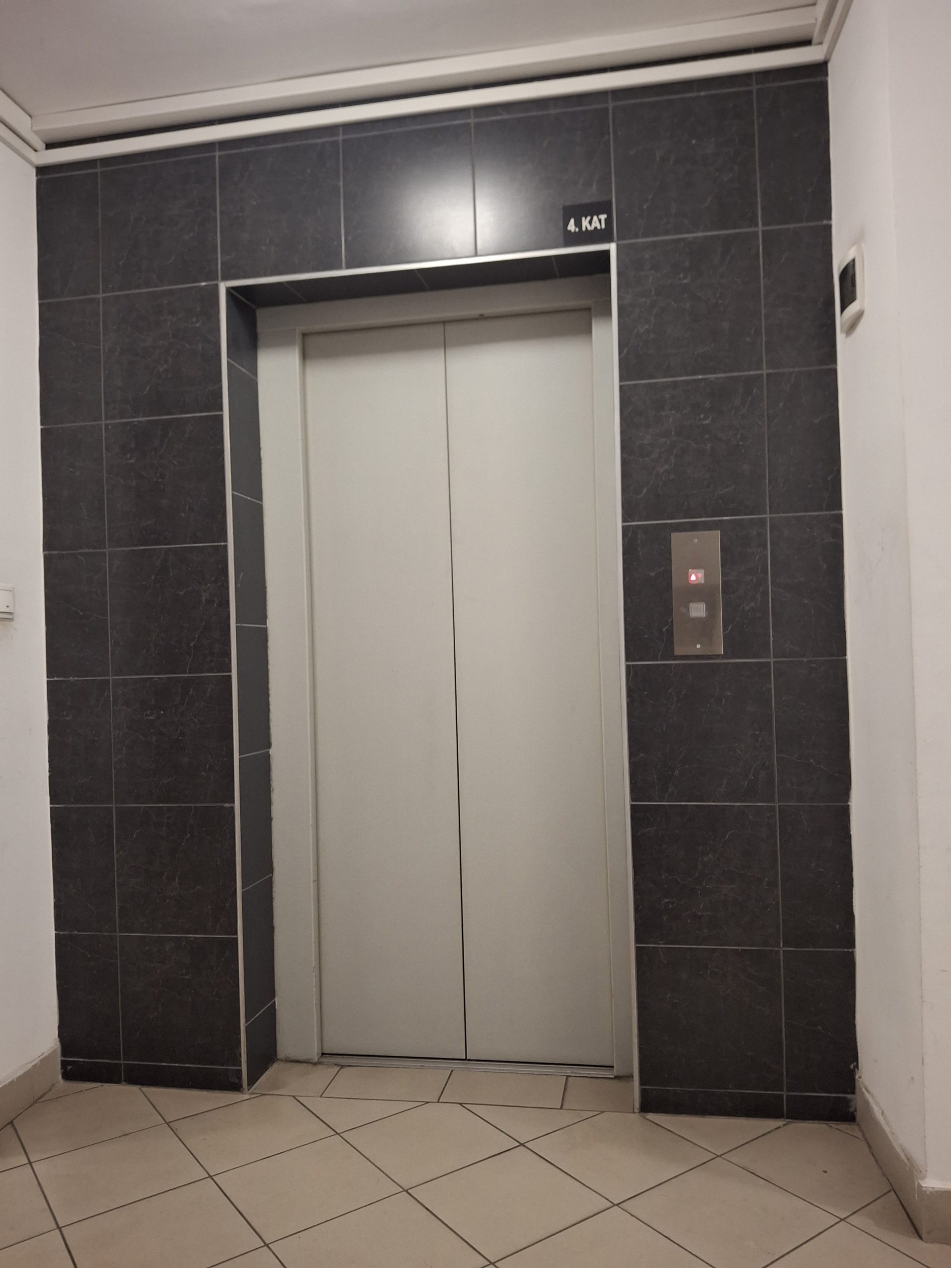 ZAGREB,kod autobusnog kolodvora,odličan dvosobni stan,43.86m² - Slika 4