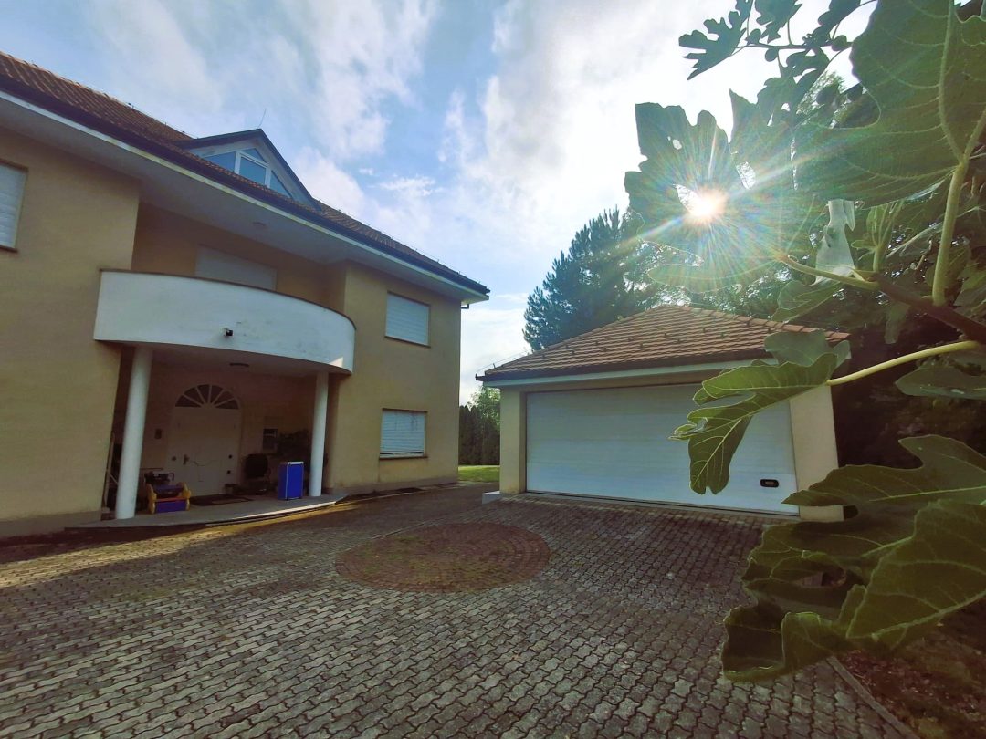 EKSKLUZIVNA OBITELJSKA KUĆA S POGLEDOM NA GRAD,ZAGREB(TEŠKOVEC) - Slika 3