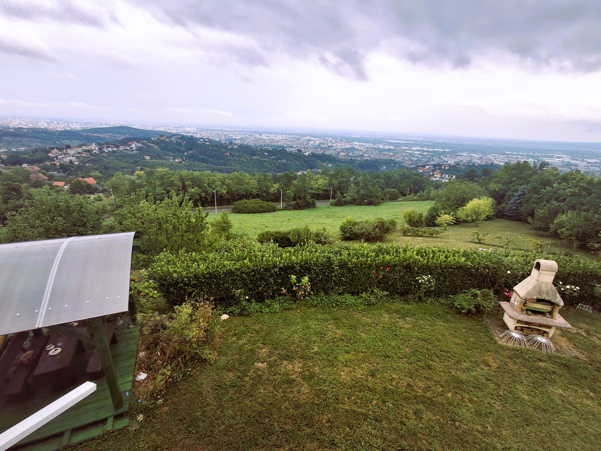 EKSKLUZIVNA OBITELJSKA KUĆA S POGLEDOM NA GRAD,ZAGREB(TEŠKOVEC) - Slika 15