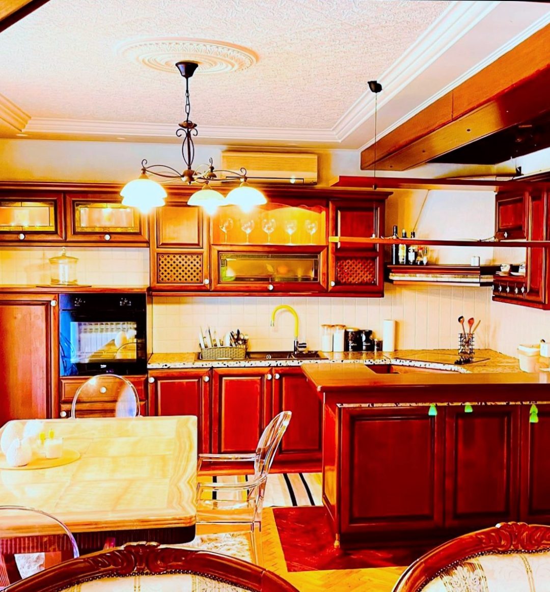 Samobor, elegantna obiteljska kuća od 250 m² - Slika 5
