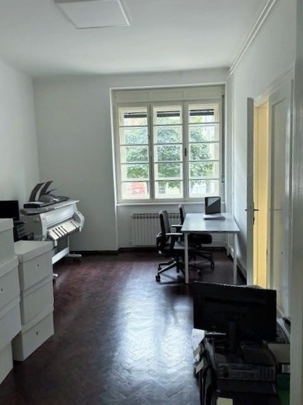 Donji grad, četverosobni stan od 104m2, bez provizije za kupce - Slika 5