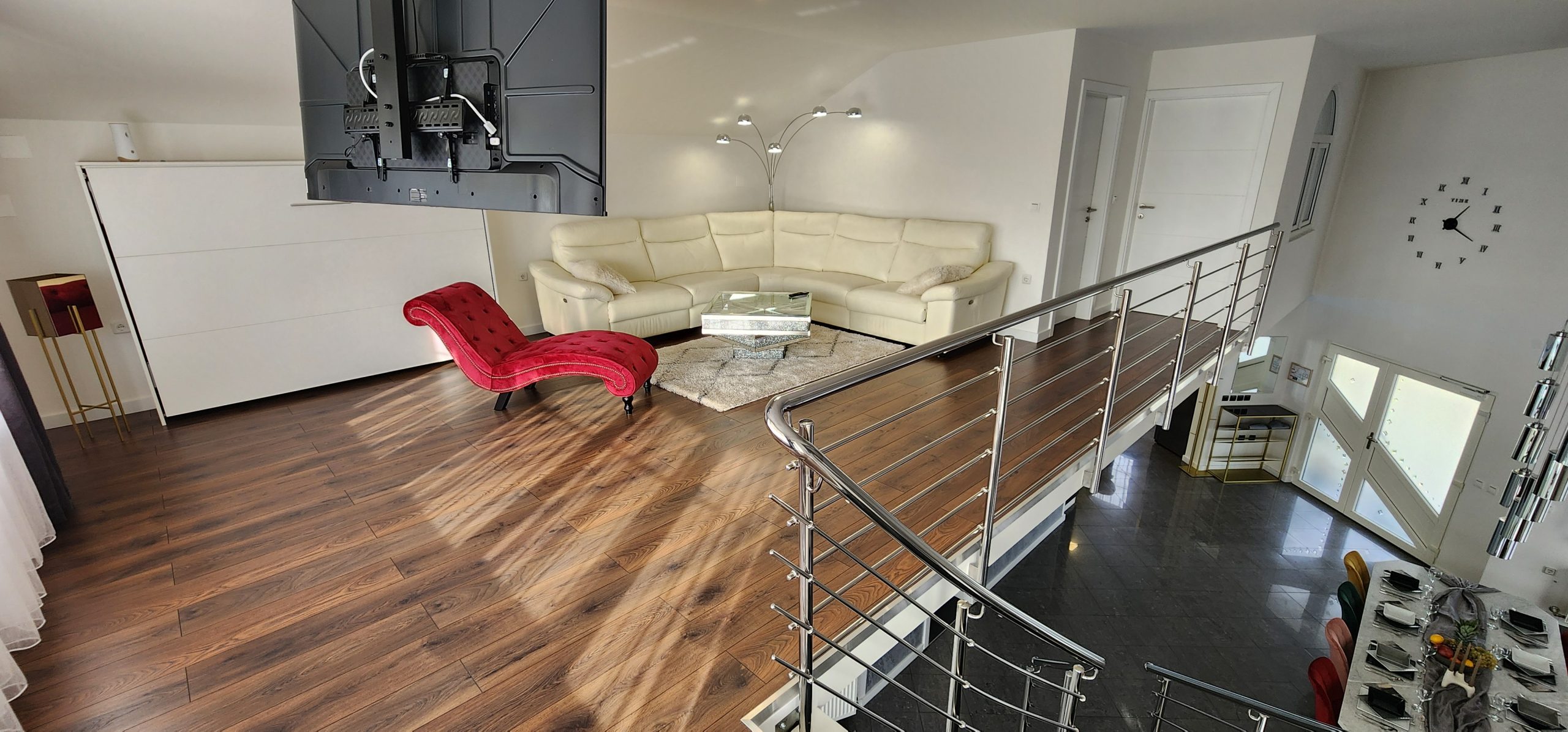 BJELOVAR, odlična kuća katnica s bazenom i lijepom okućnicom! - Slika 17