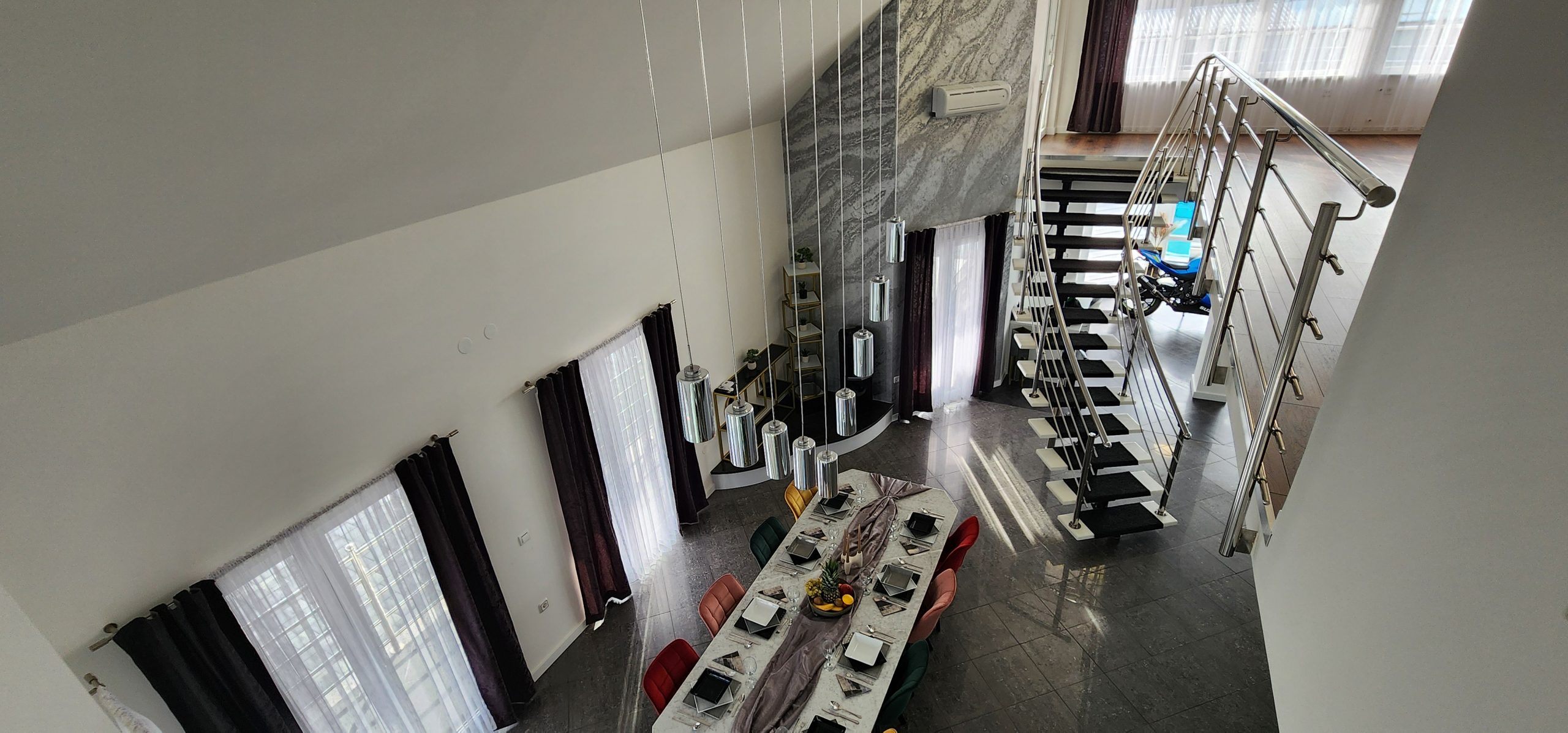 BJELOVAR, odlična kuća katnica s bazenom i lijepom okućnicom! - Slika 15