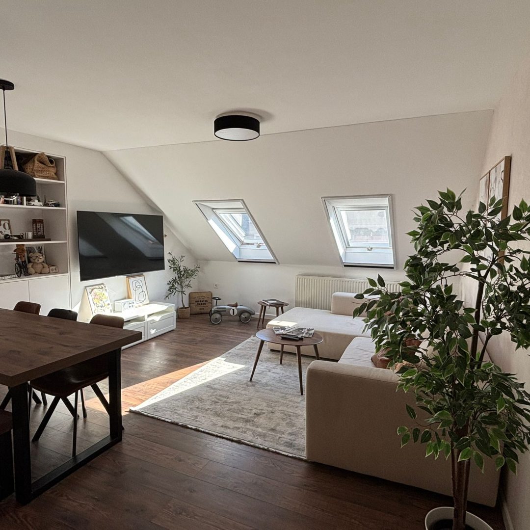 ZAGREB,TREŠNJEVKA,KOMPLETNO RENOVIRANI STAN!BEZ PROVIZIJE ZA KUPCA!