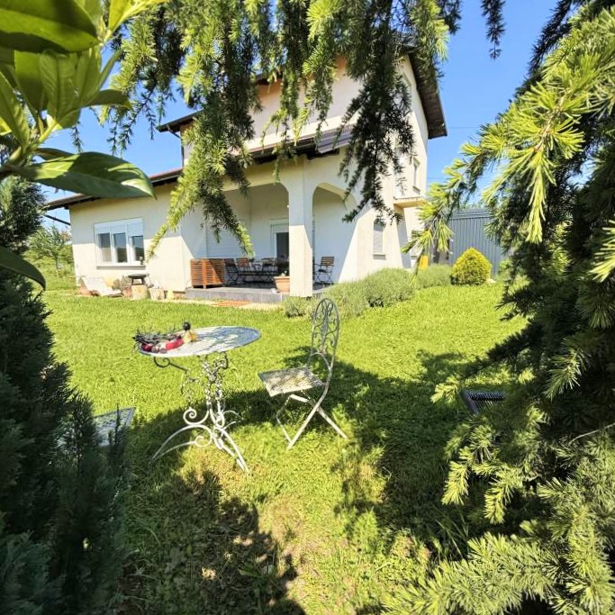 Rugvica, kuća od 253m2, BEZ PROVIZIJE ZA KUPCA!