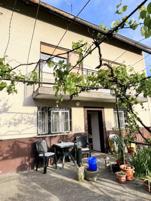 Kustošija, kuća 220,00 m² s garažom, BEZ PROVIZIJE ZA KUPCA!