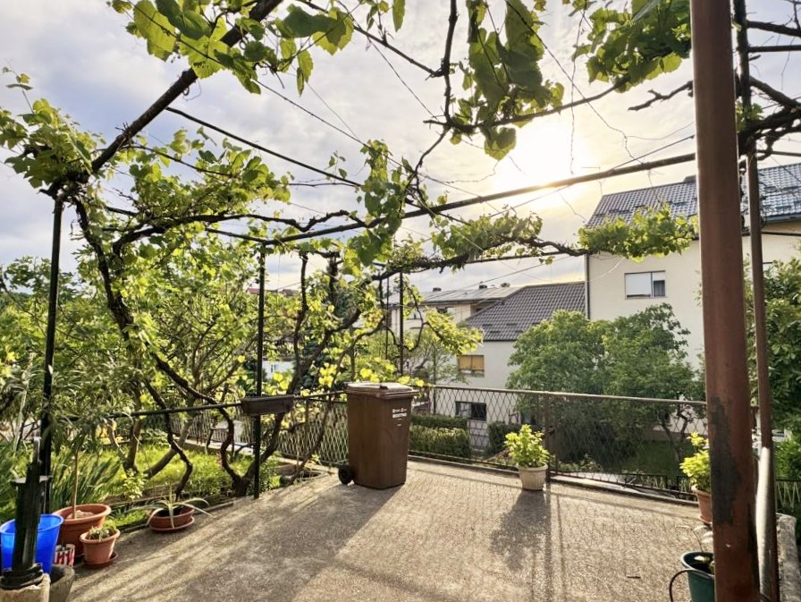 Kustošija, kuća 220,00 m² s garažom, BEZ PROVIZIJE ZA KUPCA! - Slika 5