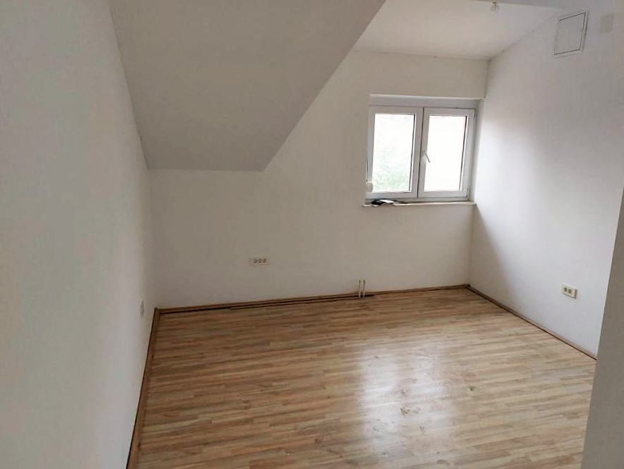 Gajevo, kuća 178,91 m² dvorište, VPM, BEZ PROVIZIJE ZA KUPCA! - Slika 8