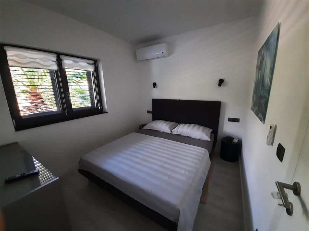 ODLIČAN APARTMAN S VRTOM I BAZENOM–Vinjerac kod Zadra - Slika 22