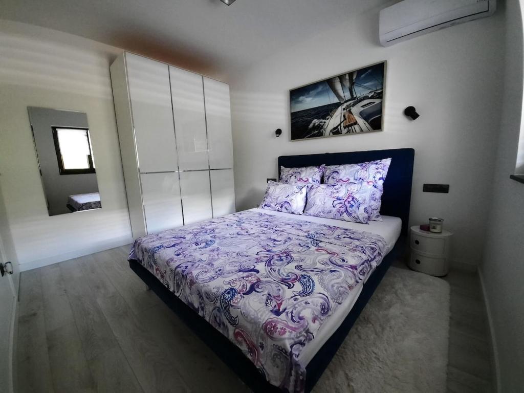 ODLIČAN APARTMAN S VRTOM I BAZENOM–Vinjerac kod Zadra - Slika 18