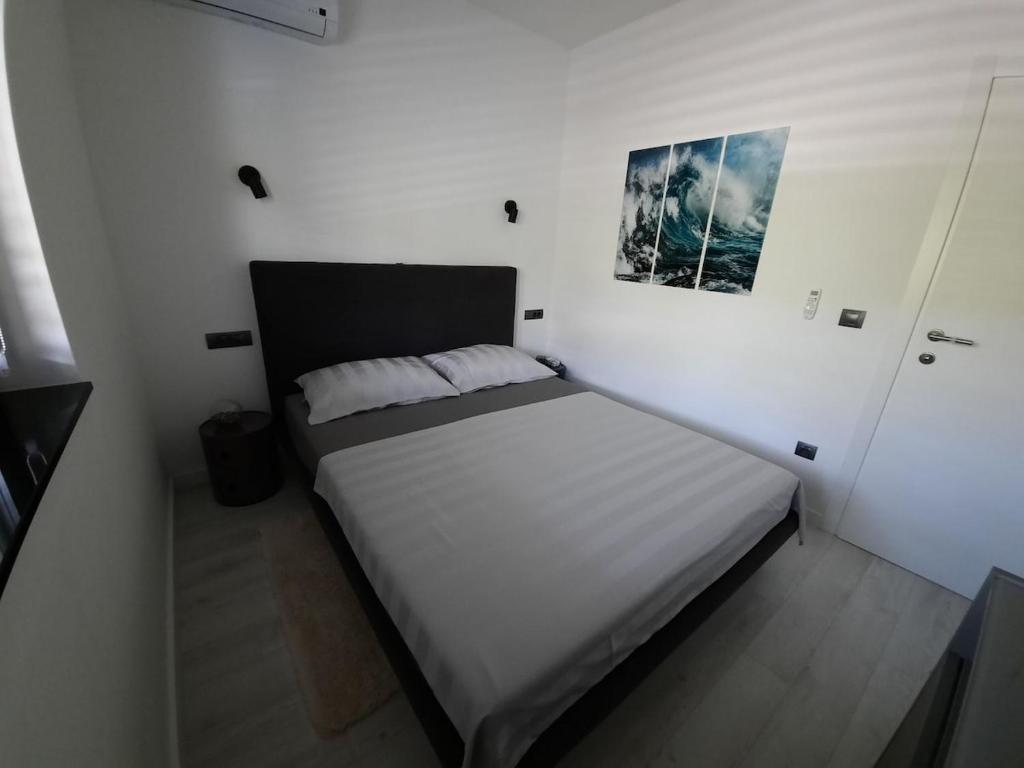 ODLIČAN APARTMAN S VRTOM I BAZENOM–Vinjerac kod Zadra - Slika 23