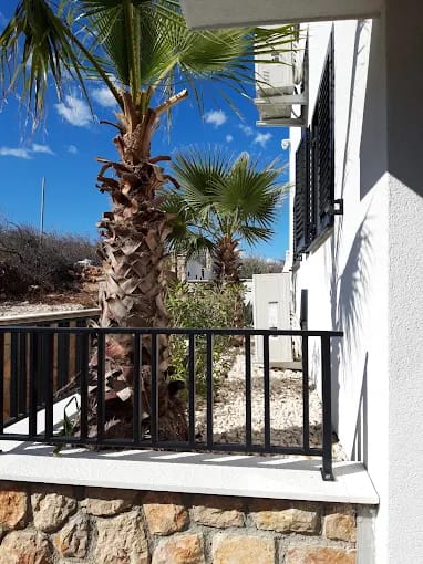 ODLIČAN APARTMAN S VRTOM I BAZENOM–Vinjerac kod Zadra - Slika 7