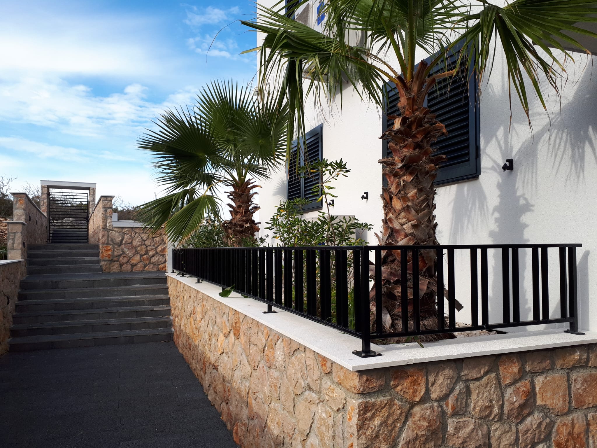 ODLIČAN APARTMAN S VRTOM I BAZENOM–Vinjerac kod Zadra - Slika 4