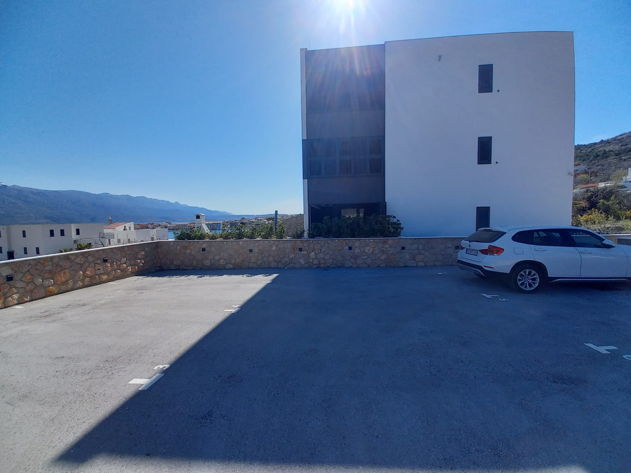 ODLIČAN APARTMAN S VRTOM I BAZENOM–Vinjerac kod Zadra - Slika 5