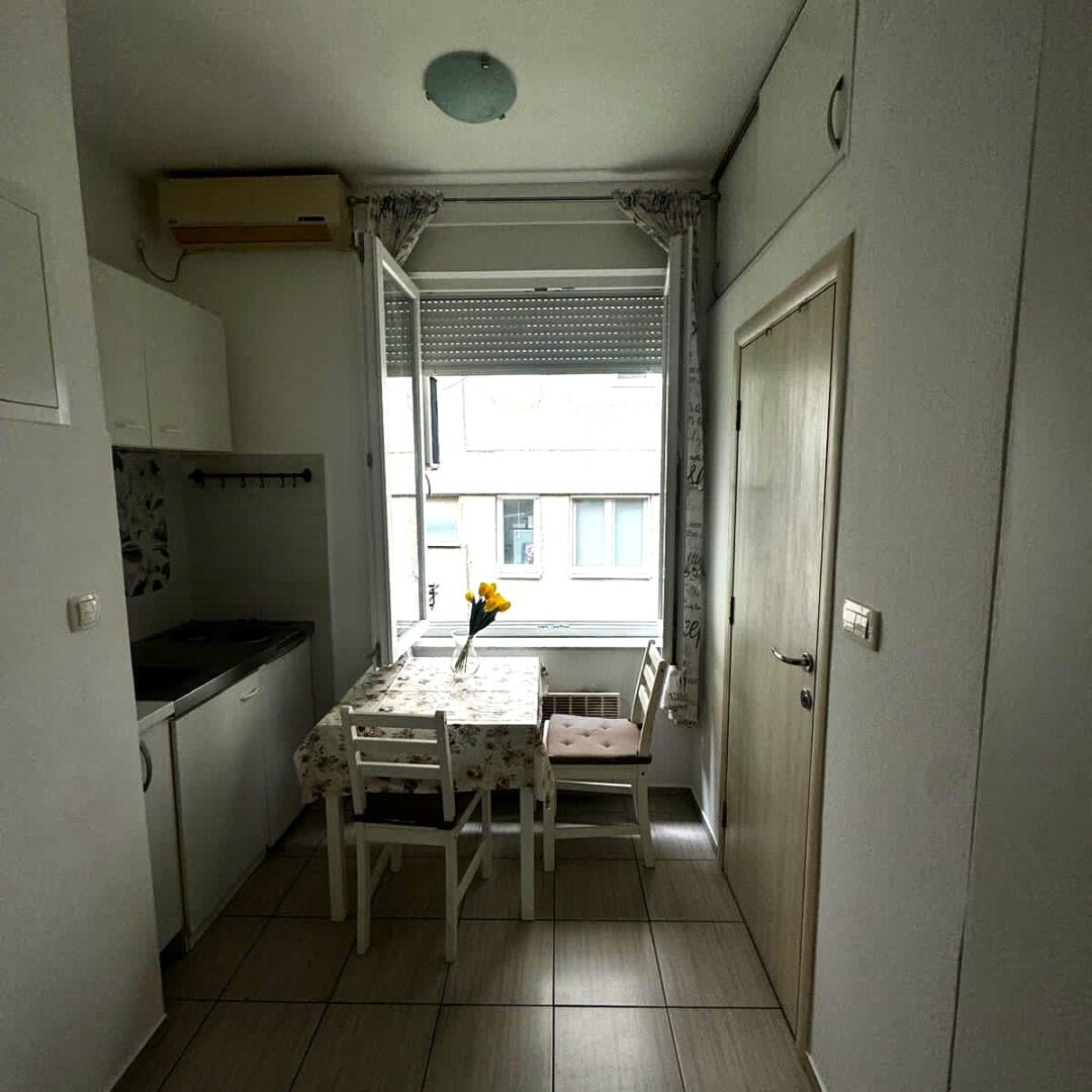 NAJAM – UREĐEN MALI STAN U ŠIREM CENTRU ZAGREBA (VUKOVIĆEVA ULICA)