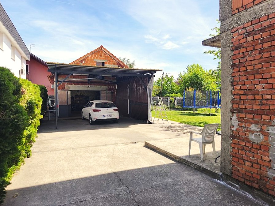 Sesvete- Kobiljak, kuća 270 m2 + radiona 60 m2, 800 m2 okućnice, BEZ PROVIZIJE ZA KUPCA! - Slika 3