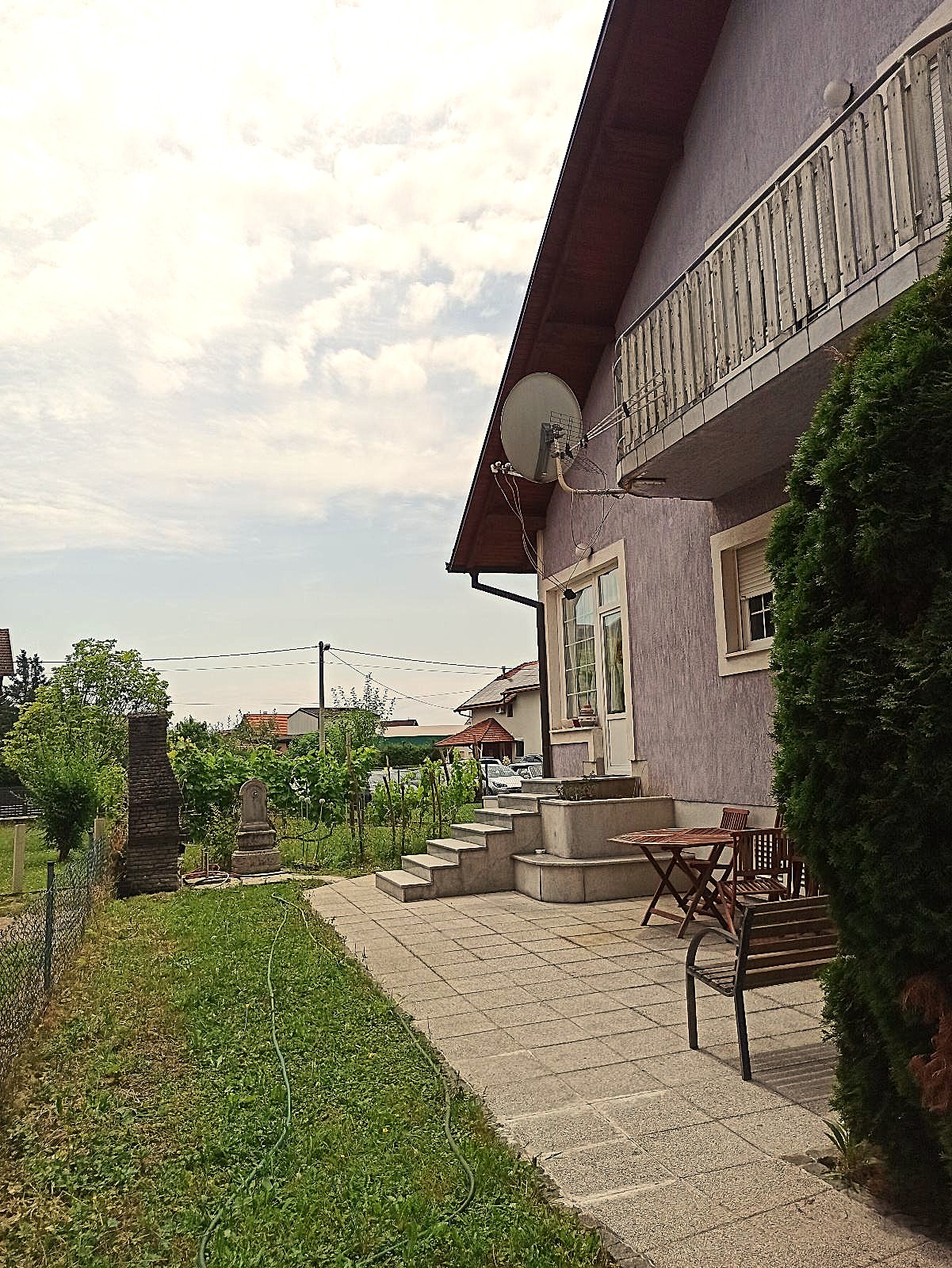 Lučko, elegantna obiteljska kuća 228 m2 + susjedna parcela, BEZ PROVIZIJE ZA KUPCA! - Slika 5