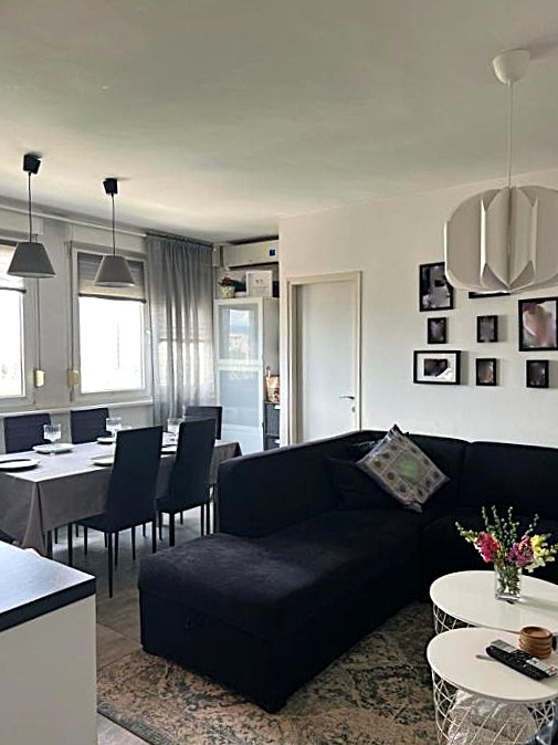 Srednjaci, dvosoban stan 46m2,  BEZ PROVIZIJE ZA KUPCA!