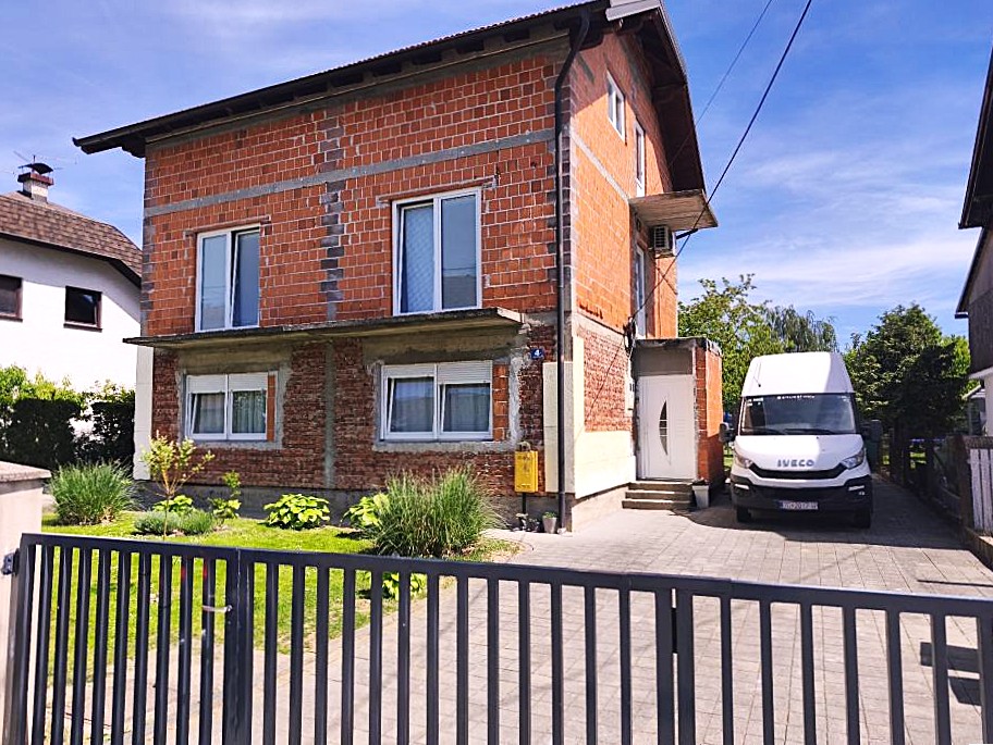 Sesvete- Kobiljak, kuća 270 m2 + radiona 60 m2, 800 m2 okućnice, BEZ PROVIZIJE ZA KUPCA! - Slika 6