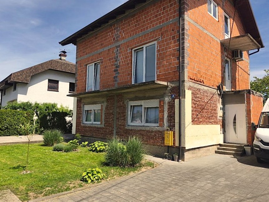 Sesvete- Kobiljak, kuća 270 m2 + radiona 60 m2, 800 m2 okućnice, BEZ PROVIZIJE ZA KUPCA! - Slika 7