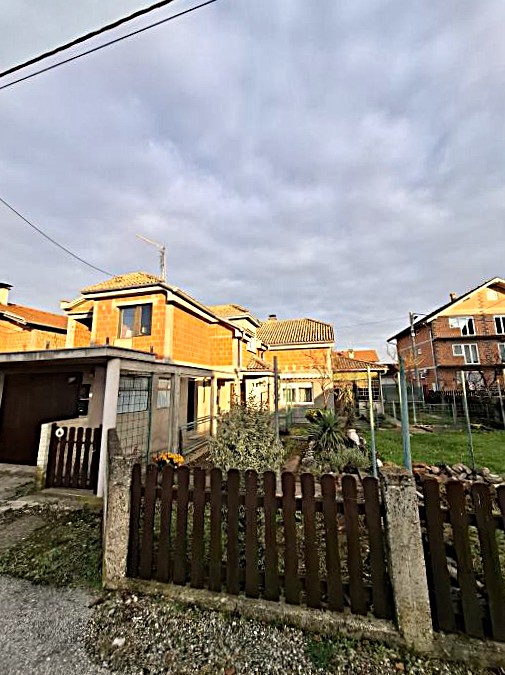 Obiteljska kuća, Žitnjak- (Resnik) od 154.00 m2, BEZ PROVIZIJE ZA KUPCA! - Slika 2