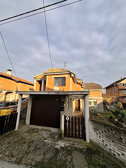 Obiteljska kuća, Žitnjak- (Resnik) od 154.00 m2, BEZ PROVIZIJE ZA KUPCA! - Slika 4