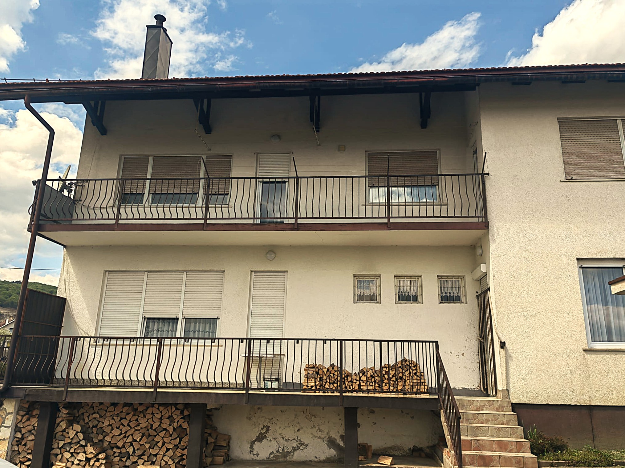 Ogulin, elegantna obiteljska kuća 400m2, BEZ PROVIZIJE ZA KUPCA! - Slika 7
